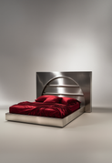 The Triarc Bed - Cama Triarc