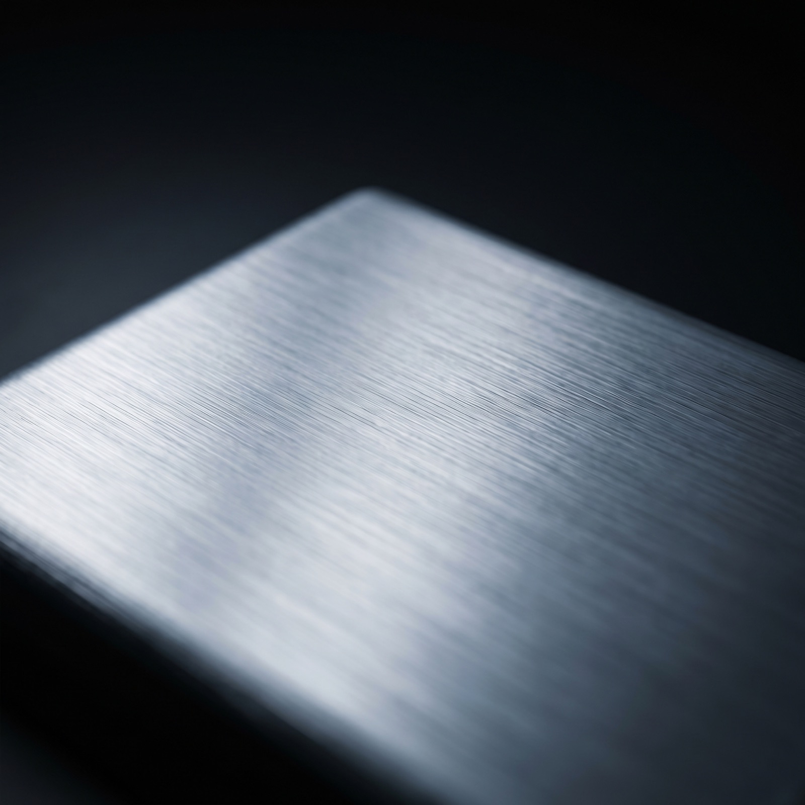 Aluminio.